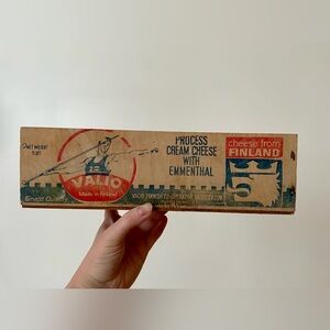 VINTAGE Valio CREAM CHEESE  BOX Helsinki Finland Javelin Graphics Track Field